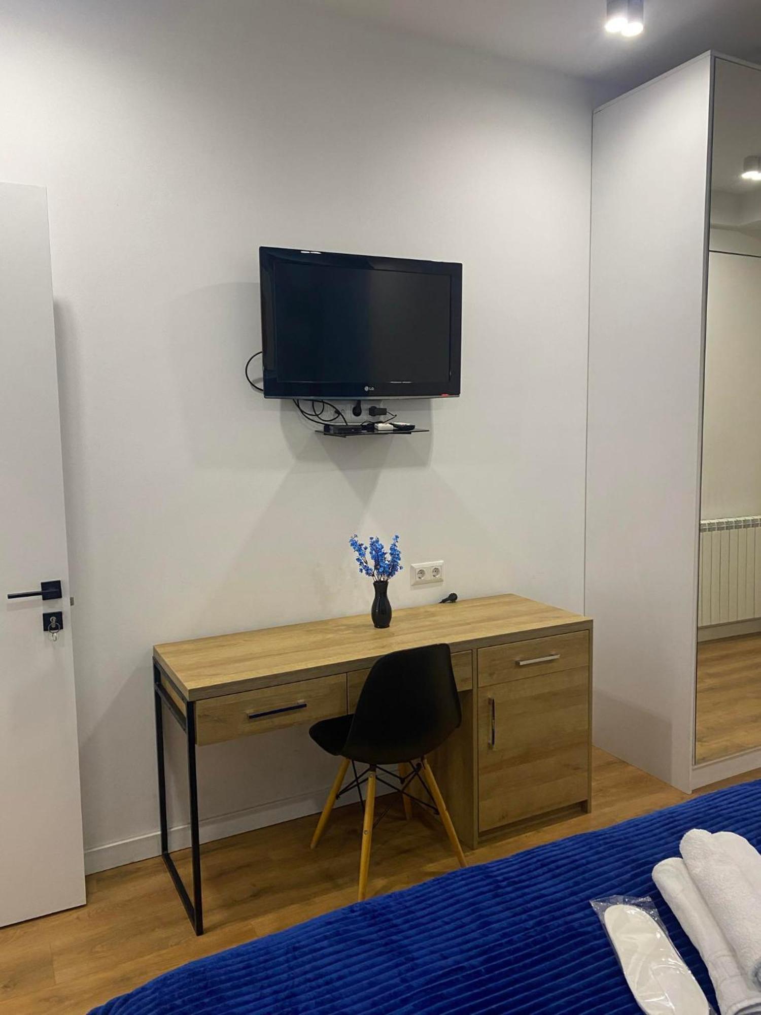 Vere Side Hotel Tbilisi Bagian luar foto