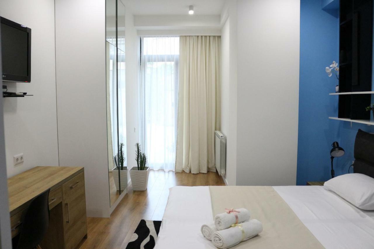 Vere Side Hotel Tbilisi Bagian luar foto